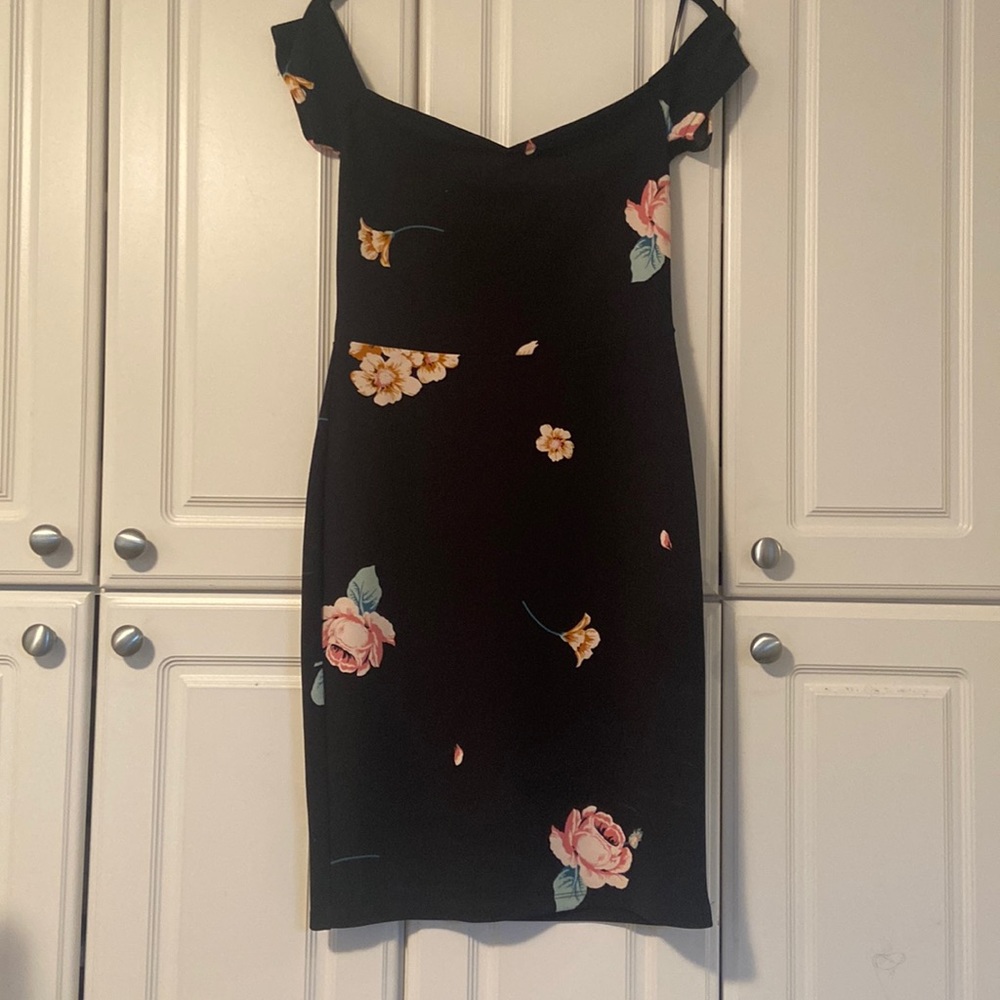 Off the Shoulder Bodycon Black Mini
